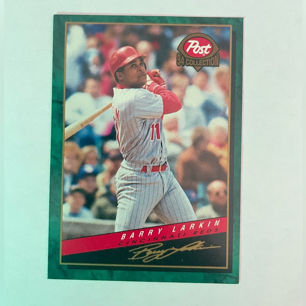 Post 1994 Barry Larkin Baseball Card.